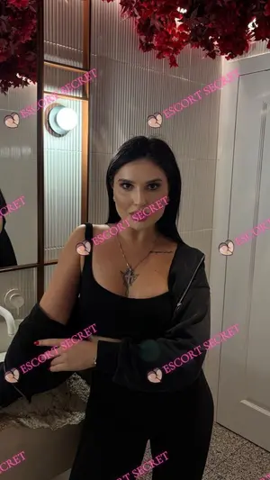 Amelia - Thumbnail 2