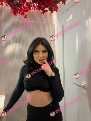 Amelia - Thumbnail 5