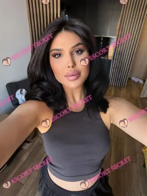 Amelia - Thumbnail 4