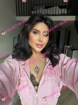 Amelia - Thumbnail 8