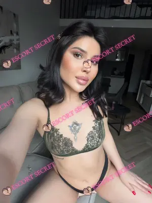 Amelia - Thumbnail 1